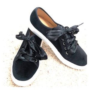 Dirty Laundry Tennis Shoes